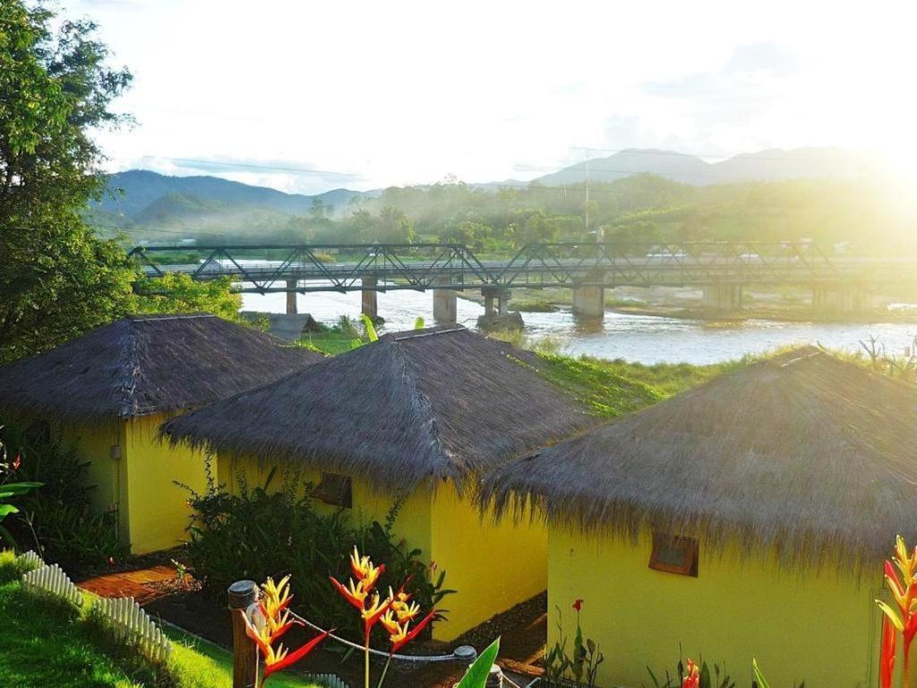 Him Naam Pai Resort Exterior photo